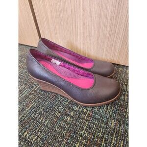 Crocs "A-Leigh" Brown Leather Closed Toes Wedges Shoes Size 8